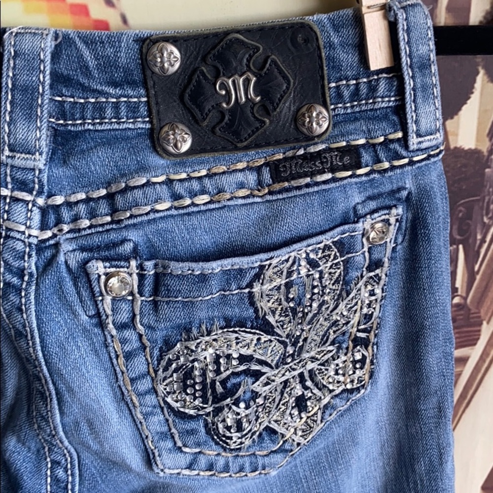 Authentic Miss Me Jeans - Picture 7 of 8